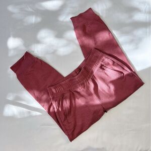 free fly | girl’s XL | maroon joggers with zip pockets